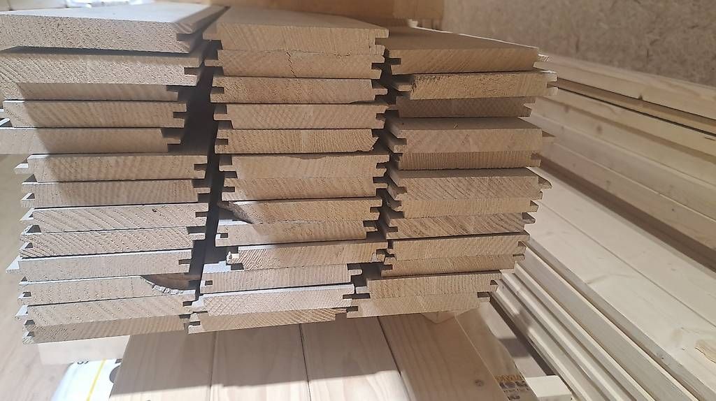 Holzartikel: Restposten Aussenschalung Weisstanne astarm – Neu und originalverpackt aus Langnau i. E. von oberfelder 2