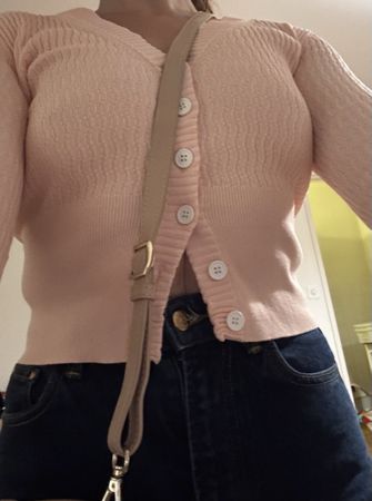 Box: jeans Claudie Pierlot, top à boutons CP, sac Caroll