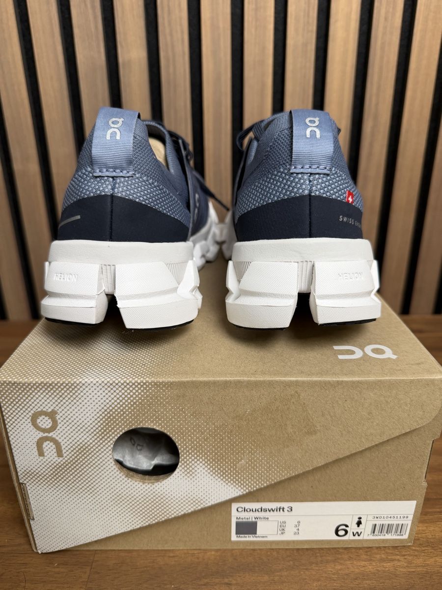 On Scarpe da donna: On Cloudswift 3, Gr. 37 (fällt klein aus) – Nuovo e nell'imballaggio originale da Herisau venduto da Sprecher_01 5