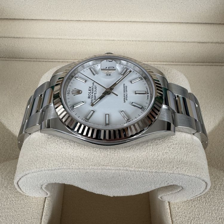 rolex-datejust-41-weiss-neu-10-23-kaufen-auf-ricardo