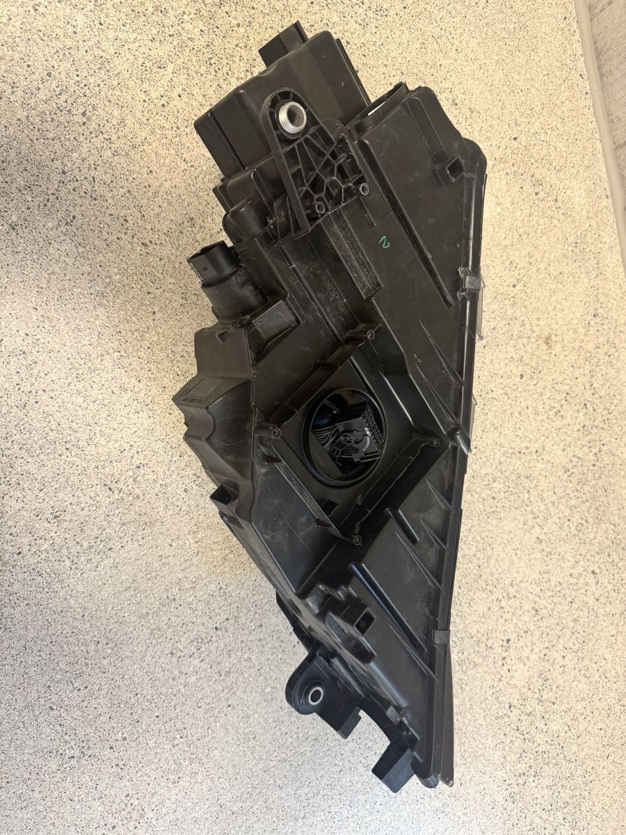 Fari: Skoda Octavia Scheinwerfer Rechts 5E Full led – Usato da Meilen venduto da SimoKutlin46 5