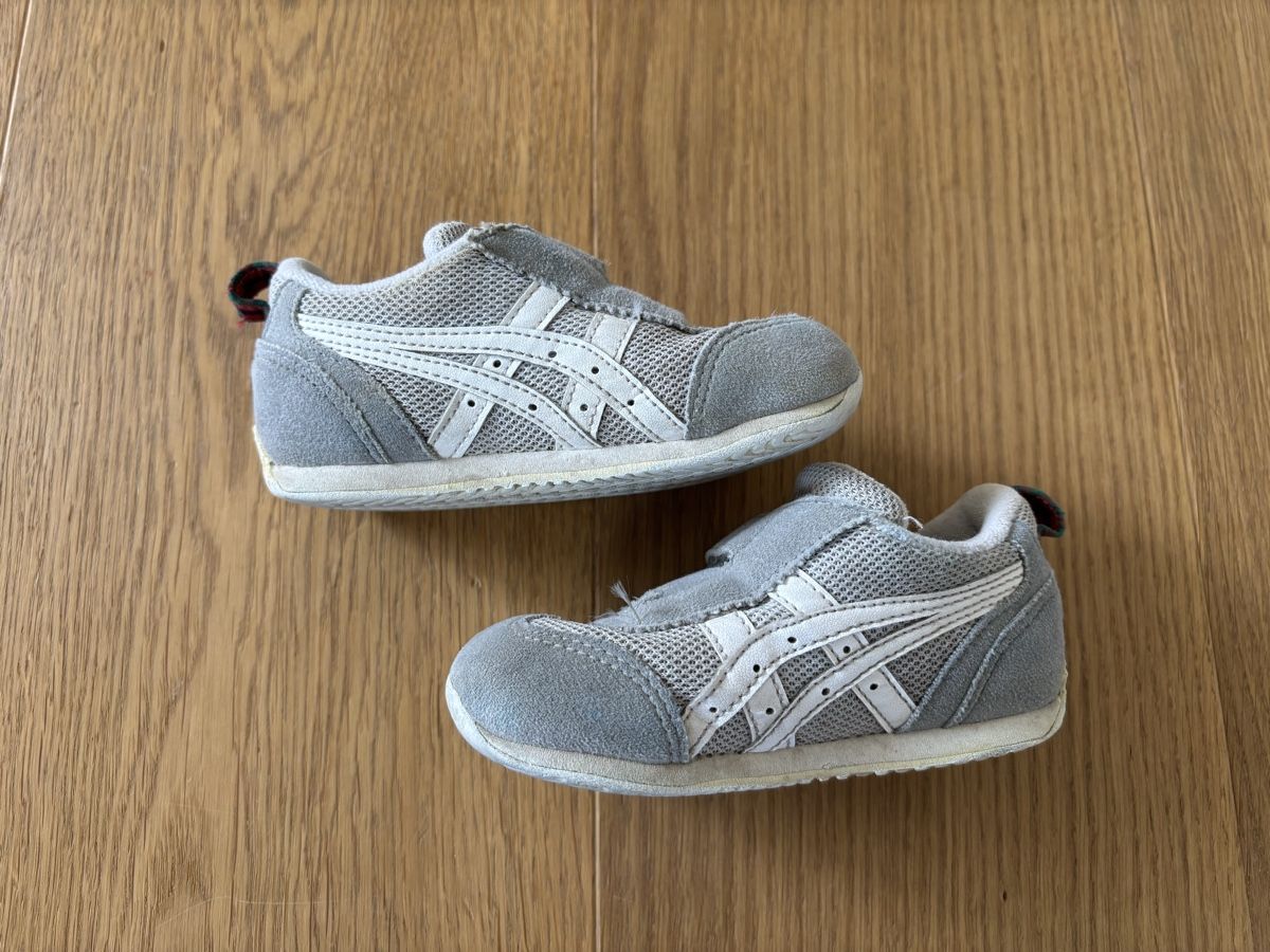 Asics Scarpe per ragazzi: Asics (Japan Edition) Gr. 22.5 – Usato da Adliswil venduto da M.Lau 3