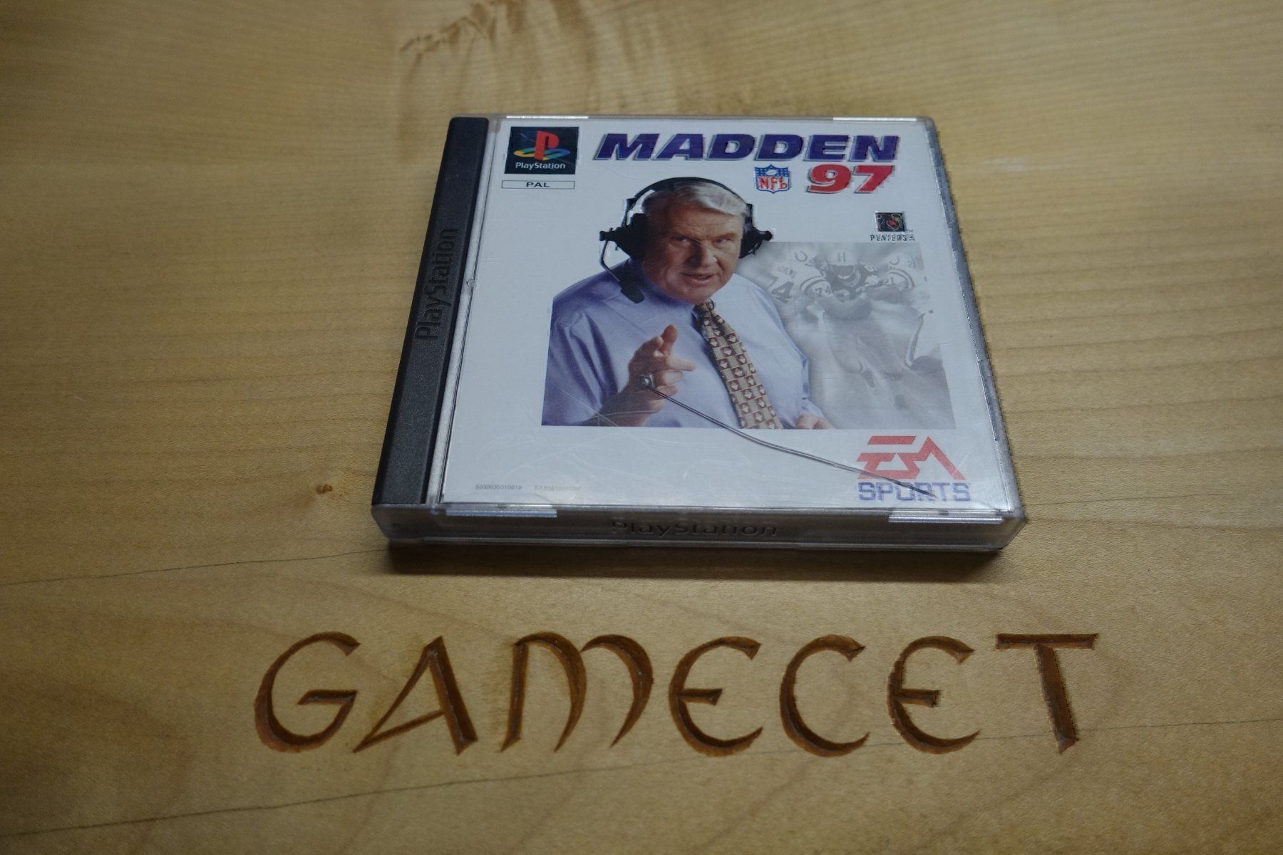 Jeux: Madden NFL 97 – D'occasion à Steinach par Gamecet