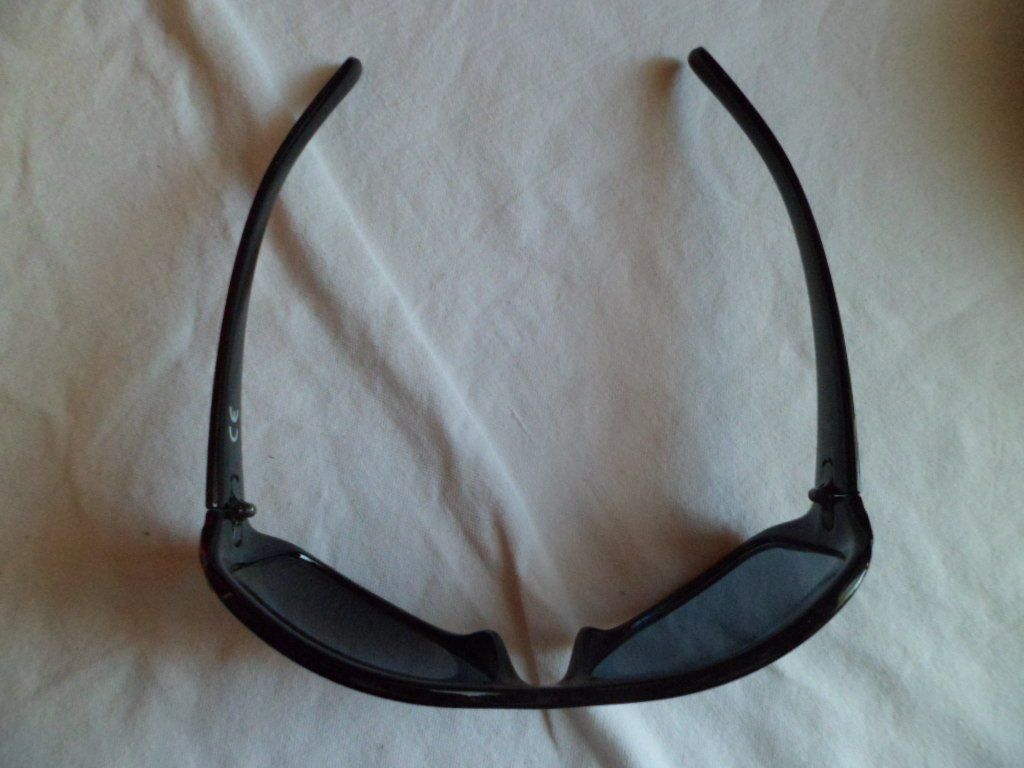 Brillen & Gläser: Schwarze Sonnenbrille SP mit Etui & Tuch – Gebraucht aus Schöftland von rennsenn 4