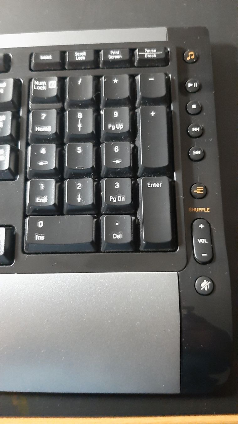 Logitech Tastaturen: Tastatur Logitech – Gebraucht aus Luzern von PAPPALARDO1955 2