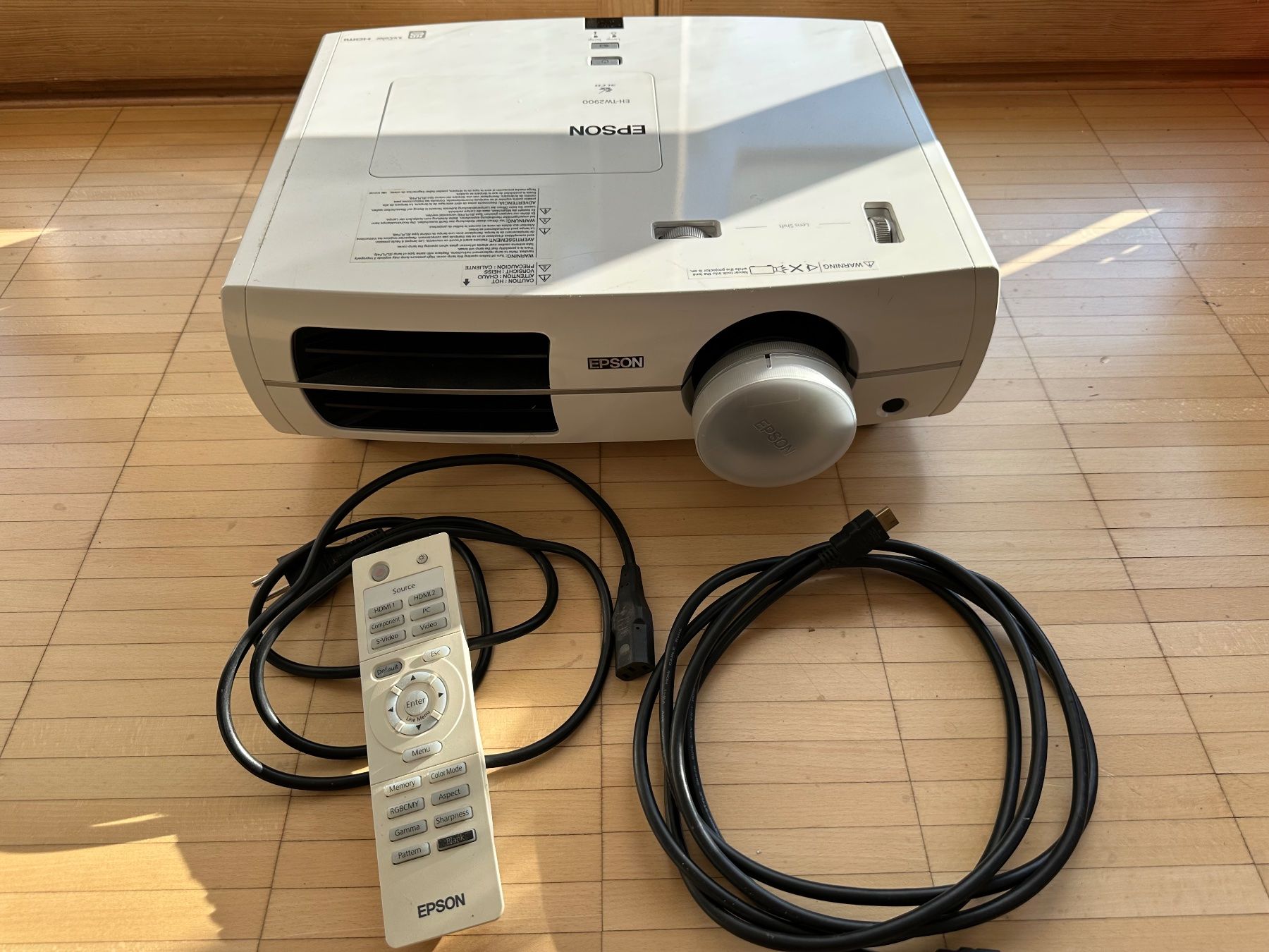 Epson Vidéoprojecteurs: Beamer Epson EH-TW2900 – D'occasion à Uttwil par hermes72 1