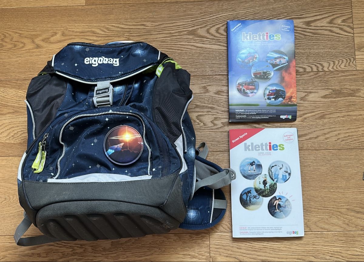 Ergobag Borse & Zaini: Ergobag Pack Schulrucksack Galaxie mit Klettis, Top! – Usato da Hilterfingen venduto da MeinEintrag2123