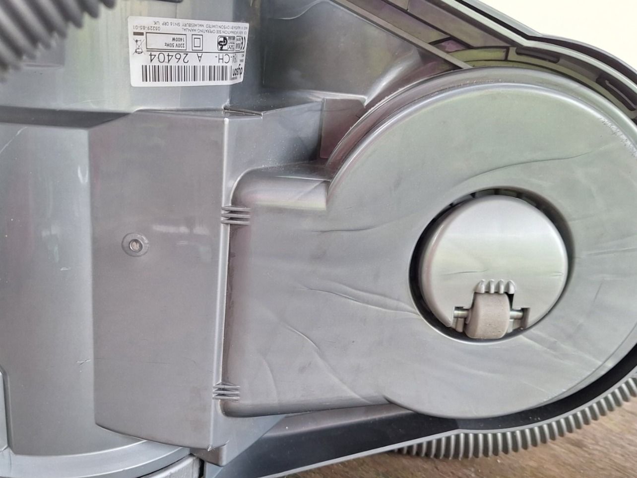 Dyson Staubsauger & Zubehör: DYSON  DC 08 STAUBSAUGER – Gebraucht aus Huttwil von  7