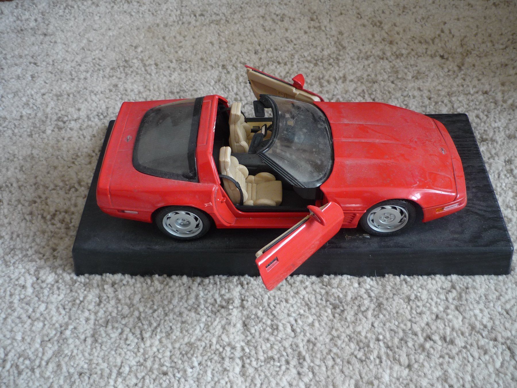 Maisto Modellini d'auto: Deko Vintage Auto Model - Maisto 1996 Corvette coupe – Usato da Beringen venduto da Flatretriever 3