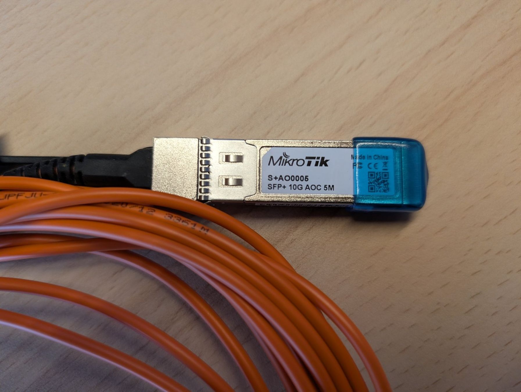 Componenti elettronici: 10Gbps Netzwerk Set - SFP+ Switch, 5 ASUS Karten, Kabel – Usato da Baltschieder venduto da lea_m2hc 3