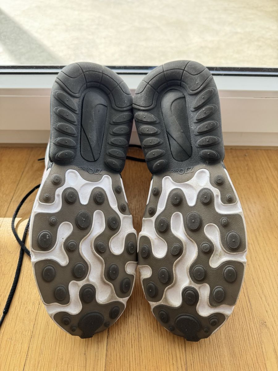 Nike Scarpe da donna: Nike Air Max 270 React, Gr. 38.5, Top Zustand – Usato da Langenthal venduto da Biiimba 4
