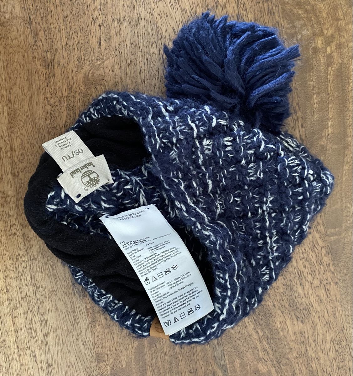 Copricapi, berretti & cappellini: Warme Wintermützen mit Bommel – Usato da Lugano venduto da mariavenezia 4