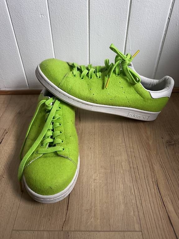 Chaussures hommes: Adidas Stan Smith x Pharrell Williams 44 2/3 – D'occasion à Le Grand-Saconnex par YassB 1