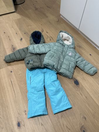 2 Winterjacken mit 1 Winterhose Gr. 86/92