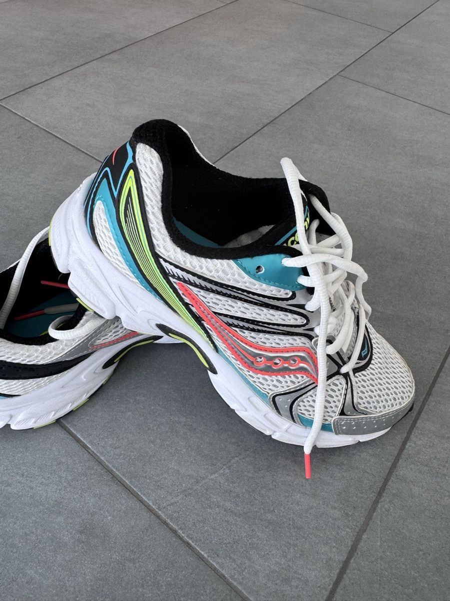 Saucony Scarpe da donna: Saucony Sneaker, Gr. 38 – Nuovo (secondo la descrizione) da Wiesendangen venduto da Biker39