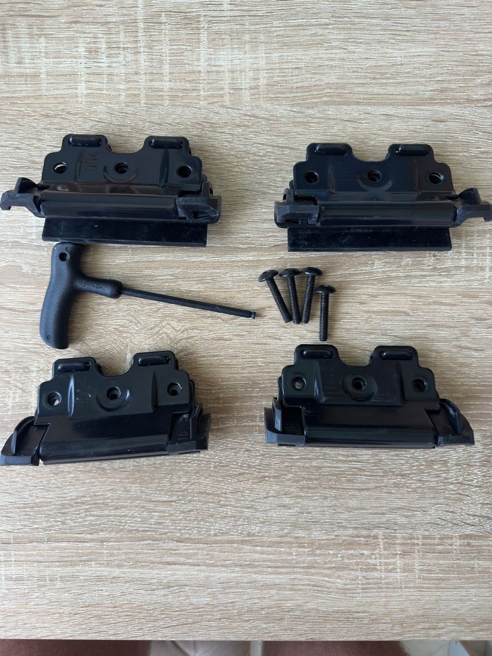 Thule Barres de toit: Thule Kit 4007 – Neuf (Voir description) à Effretikon par tohin 6