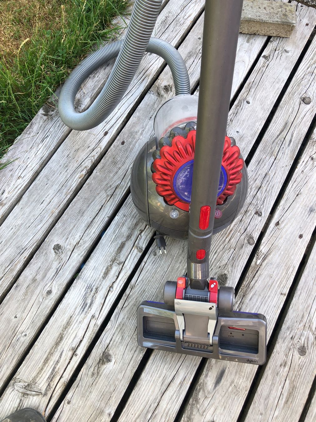 Dyson Staubsauger & Zubehör: Dyson big ball parquet – Gebraucht aus Chénens von Touta1franc 2