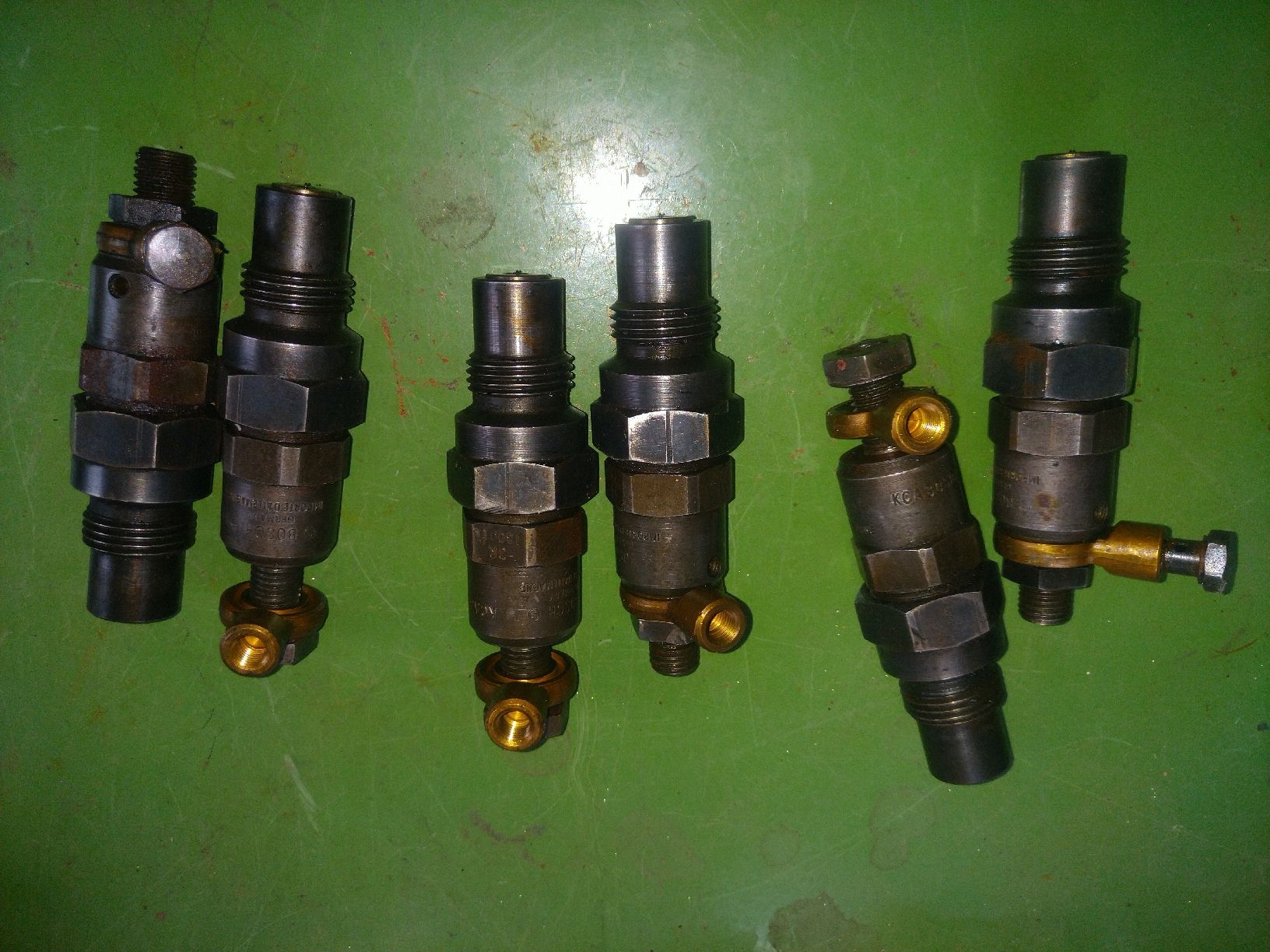 Bosch  Motori: Oldtimer Einspritzdüsen Bosch KCA30S D15 – Usato da Trub venduto da Eneah