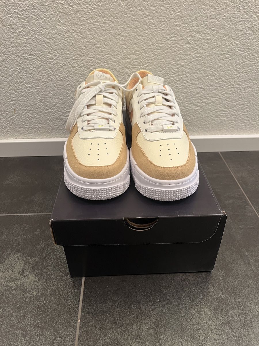 Nike Scarpe da donna: Nike Air Force 1 Pixel Grösse 37.5 – Nuovo (secondo la descrizione) da Buochs venduto da n0.w0 1