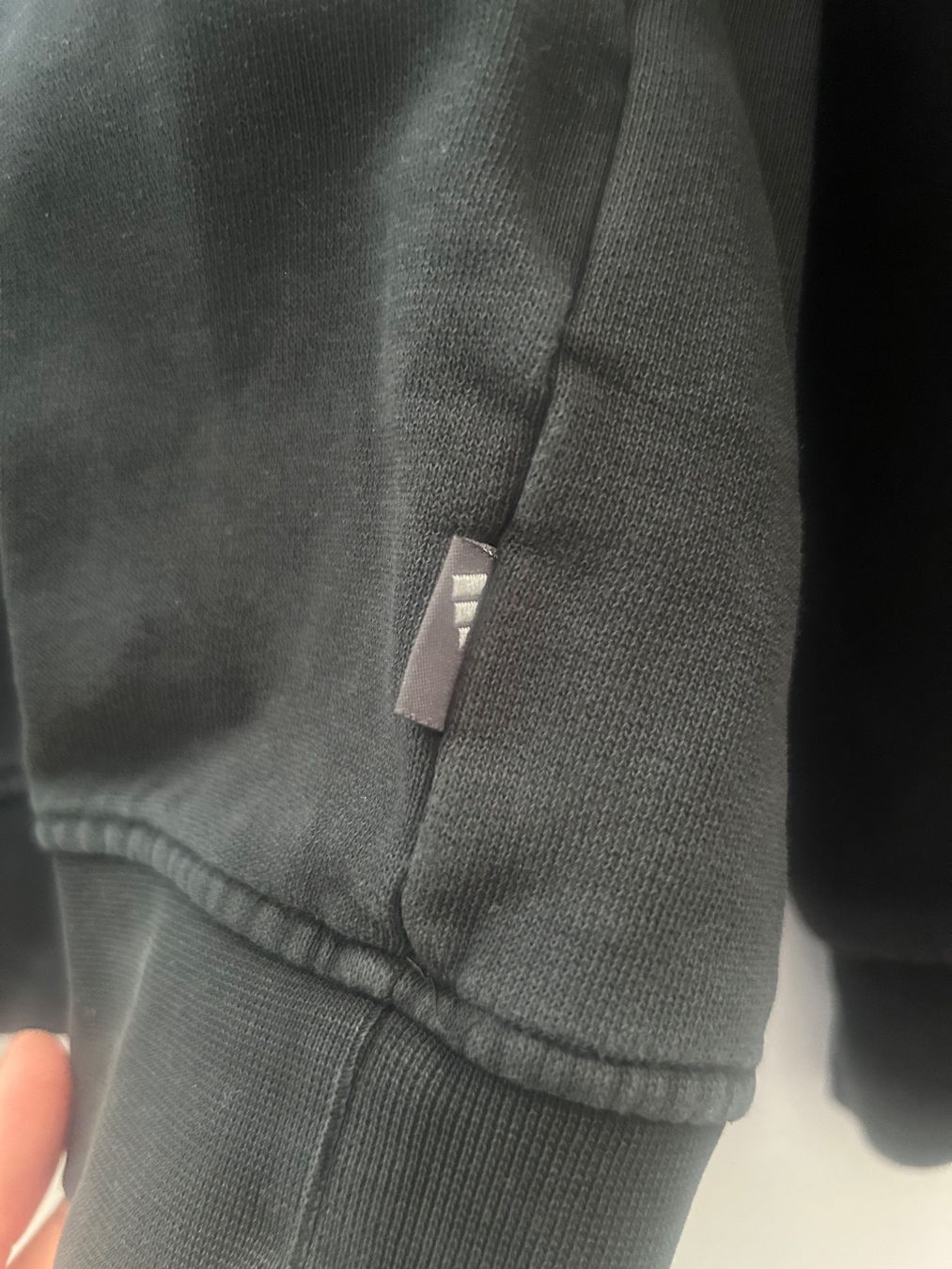 Adidas Maglioni & Felpe: ADIDAS Vintage Pullover – Usato da Dättwil AG venduto da fio_d76l 3
