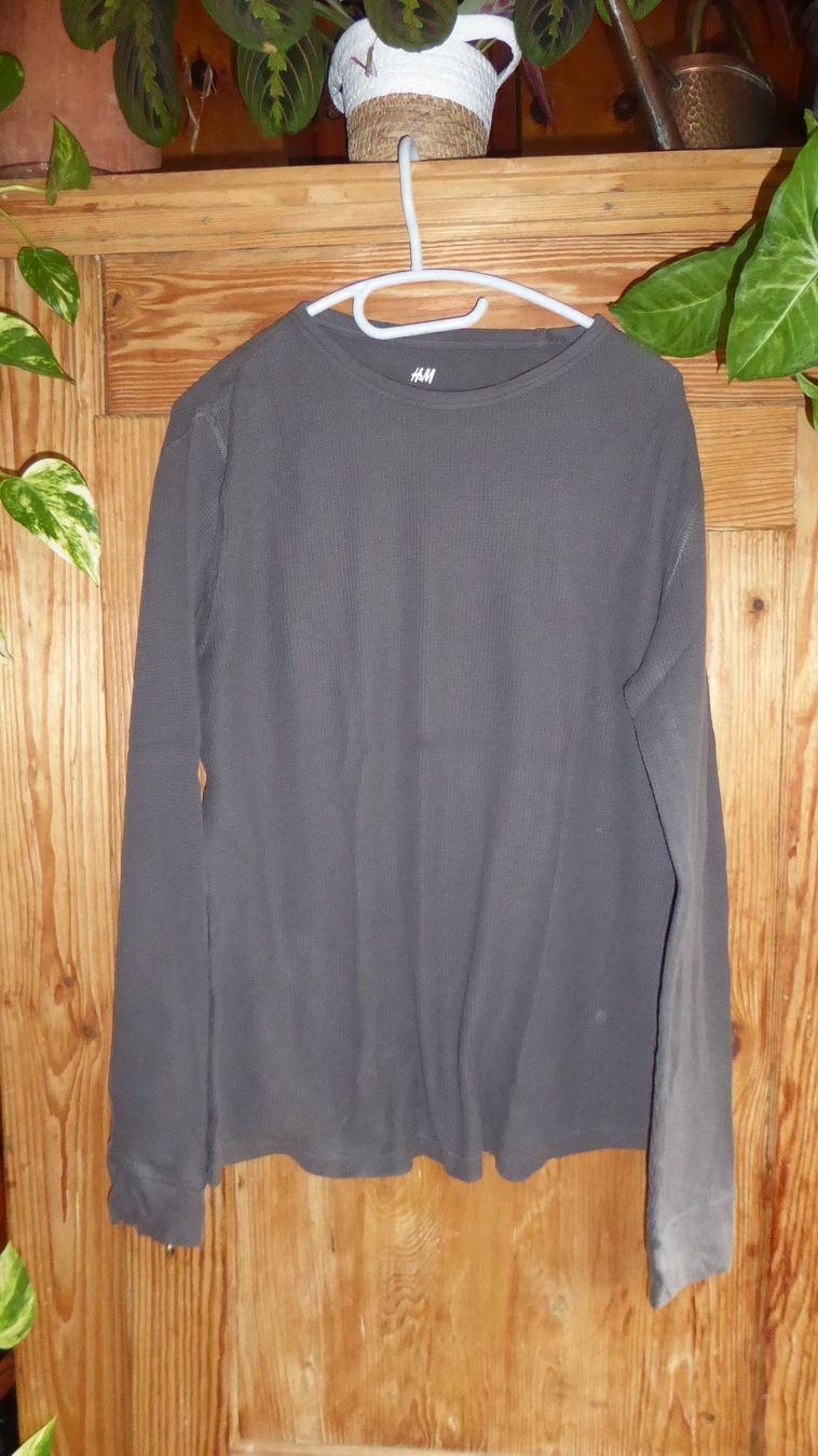 H&M Pullover & Sweatshirts: Herren Pullover Gr L H&M Antrazit grau – Gebraucht aus Sargans von Benziner