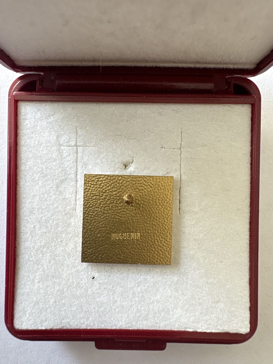 Placchette & Badge: Insigne rare Aarau 2010 – Usato da Neuchâtel venduto da Market_Dematos 2