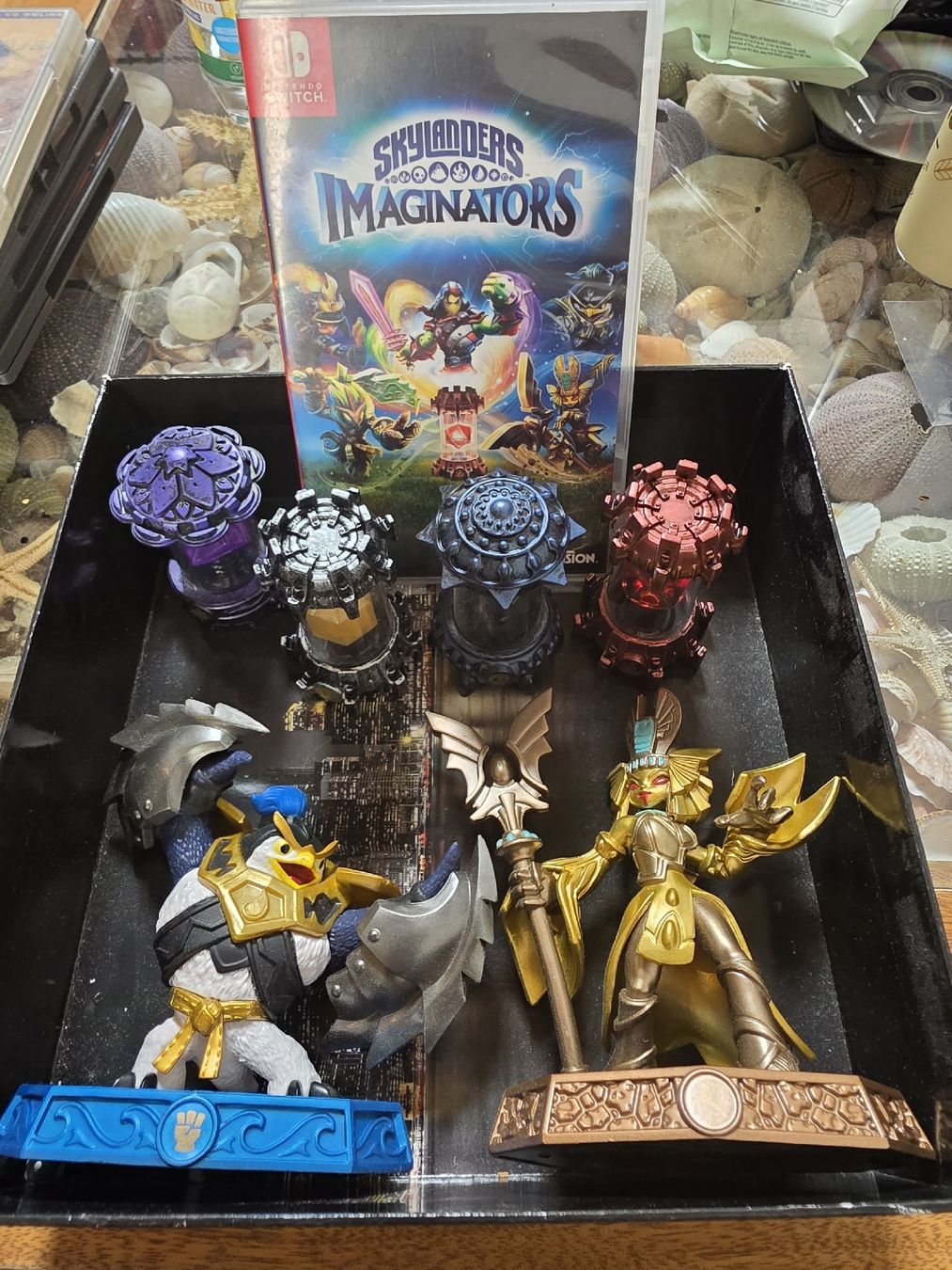 Nintendo Giochi: Jeu Skylanders Imaginators Switch avec figurines lot – Usato da Conthey venduto da VSwissPlugs_gaming