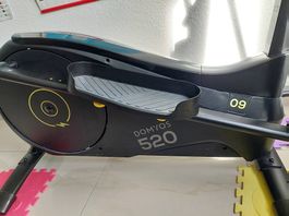 Self-powered smart Crosstrainer Domyos 520