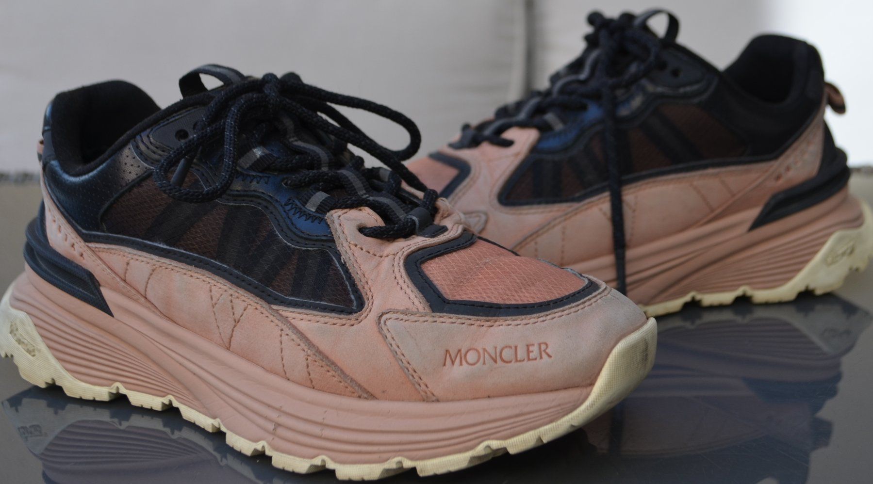Moncler Scarpe da donna: Moncler Lite Runner Trainers Sneakers 38,5 – Usato da Collonges venduto da Auganien 5
