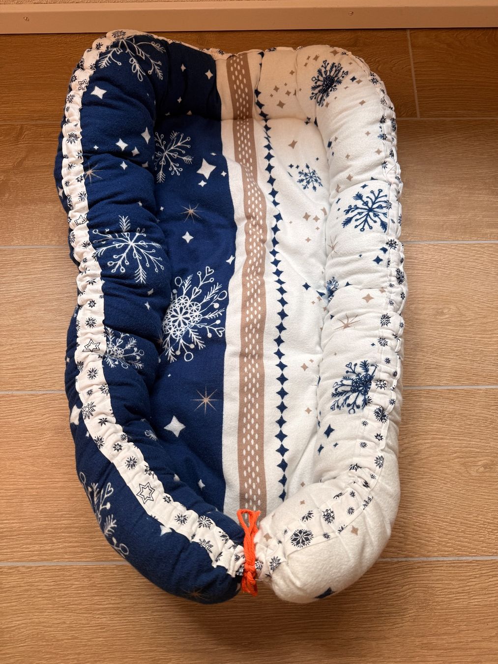 Kissen: Kuschelige Baby Nestchen mit Schneeflockenmuster "Handmade" – Gebraucht aus Brütten von Trinity_ch 2