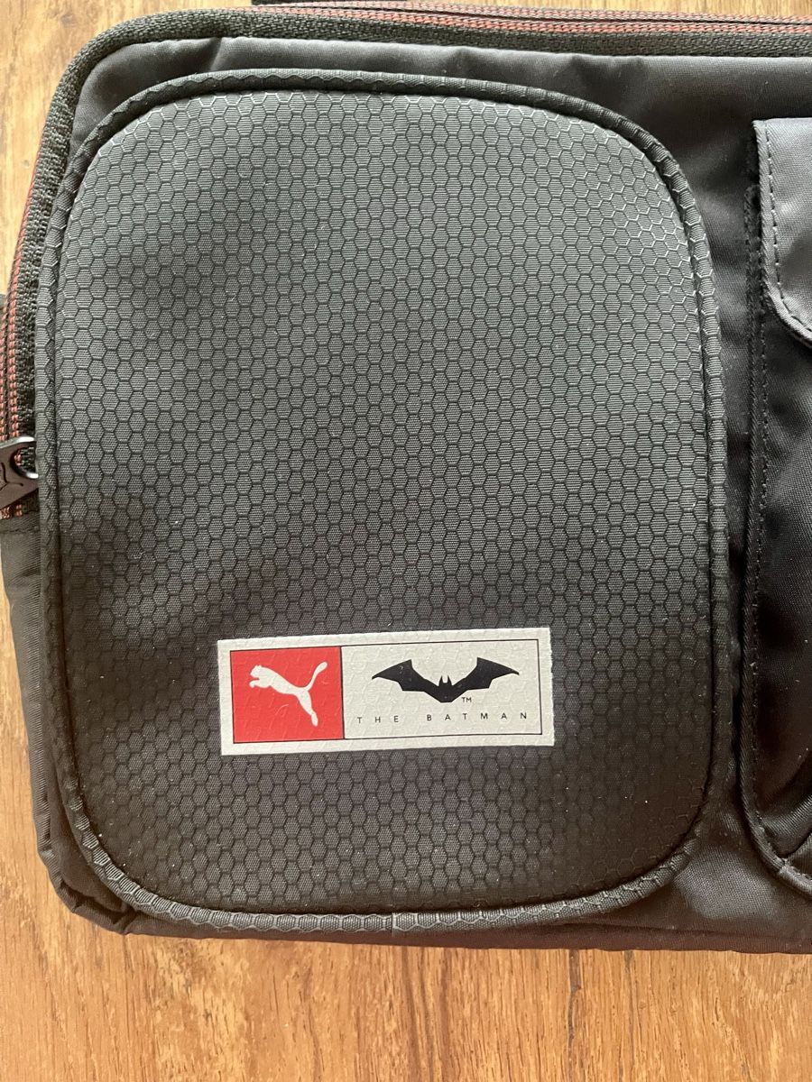 Puma Sacs: SACOCHE VENTRALE PUMA BATMAN – Neuf avec emballage d'origine à FRIBOURG par  2