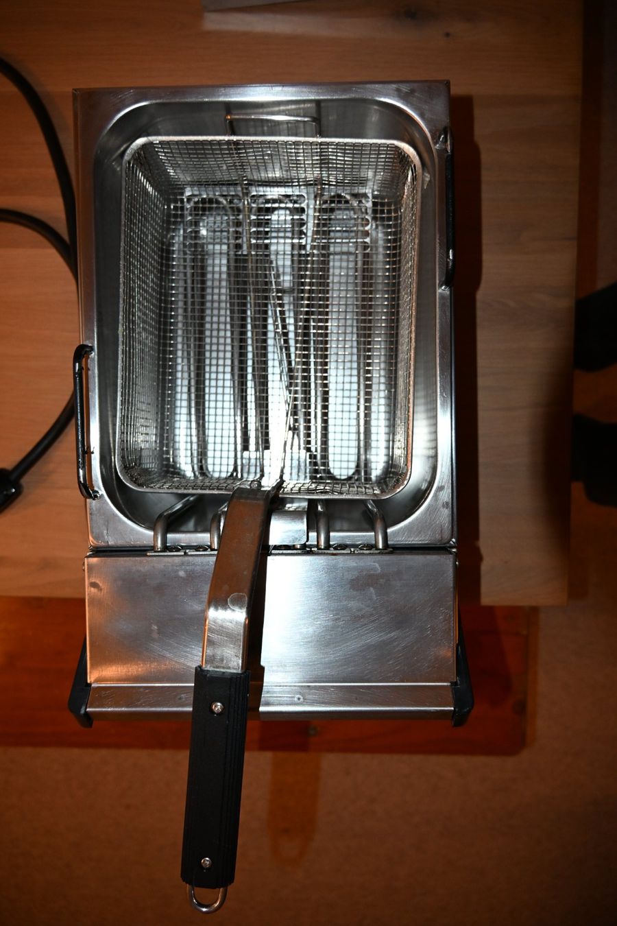 Frifri Elettrodomestici da cucina: Fritteuse 6l - 400V – Usato da Romanshorn venduto da carnivor01 2
