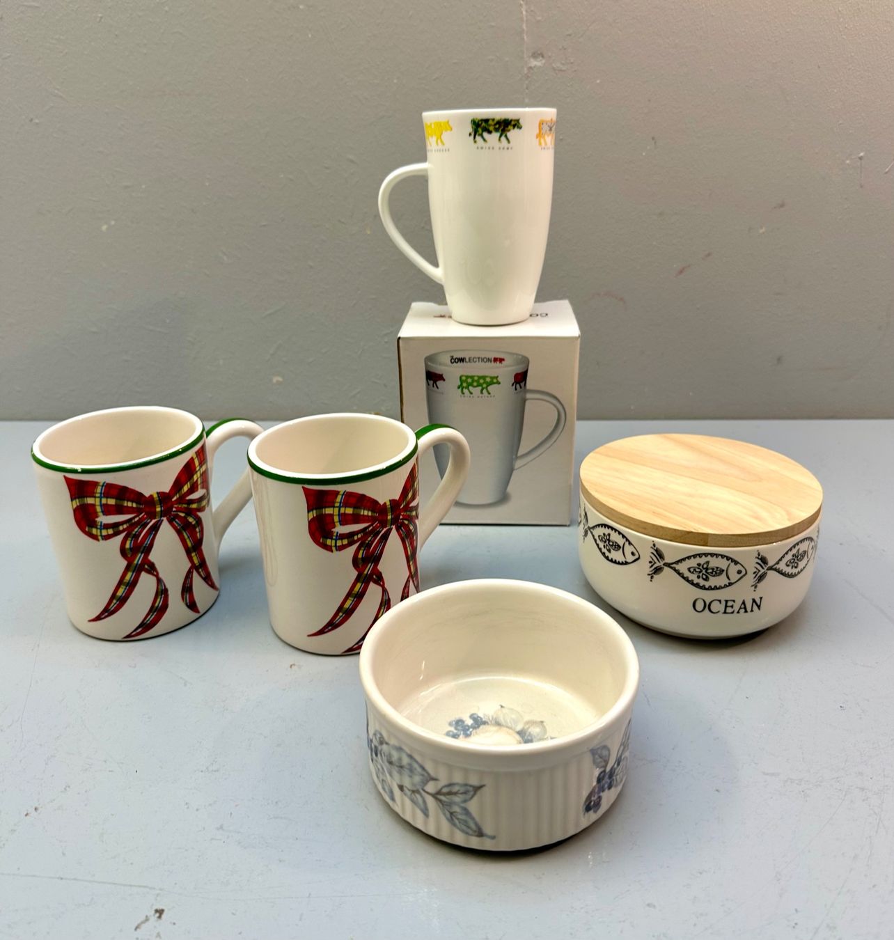 Set di piatti: GESCHIRR DIV AB 1.- !!! – Usato da Zürich venduto da NIKI777