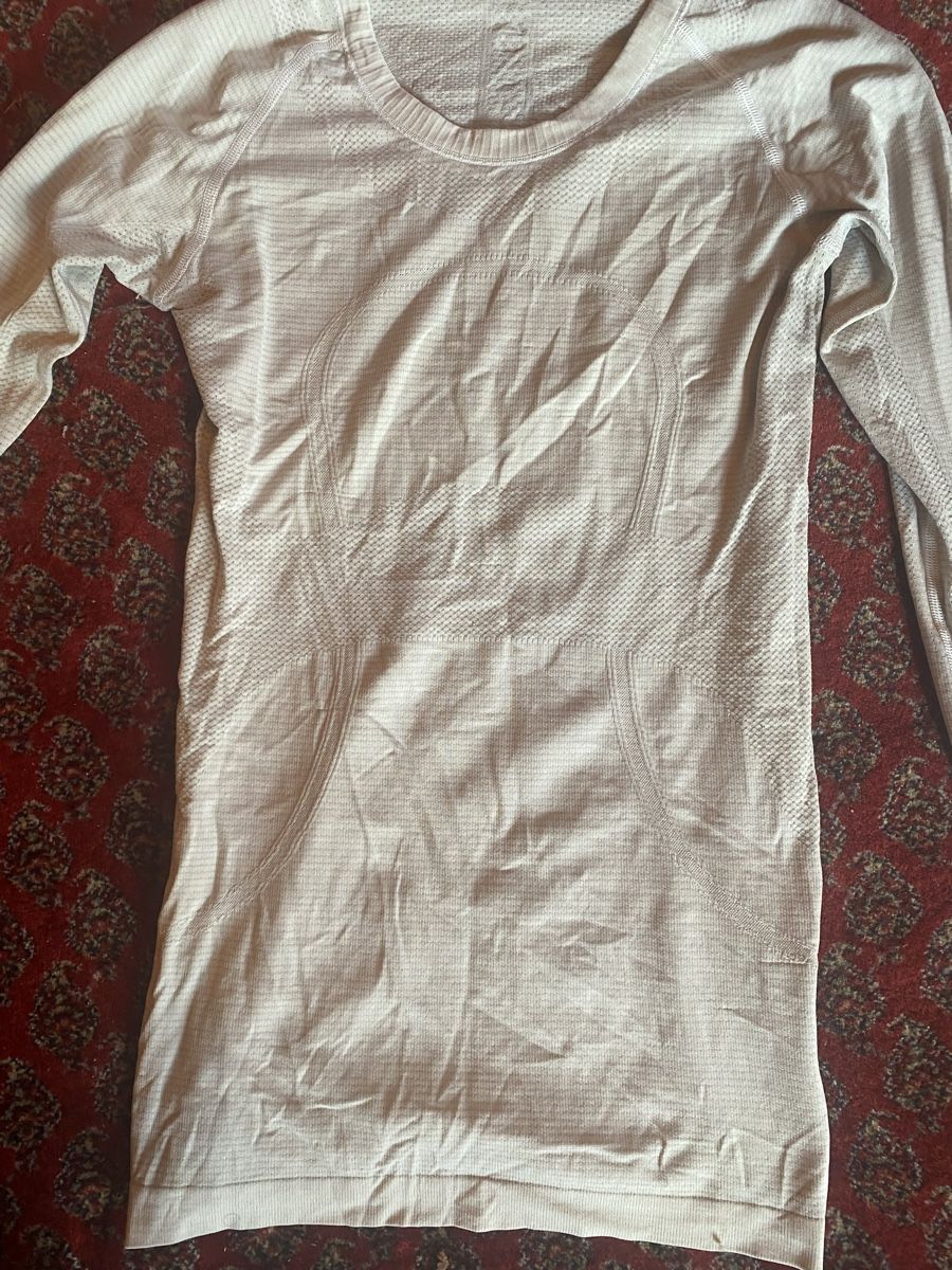 Lululemon Tops: Lululemon Hemd – D'occasion à Küblis par mad_b2bw 1