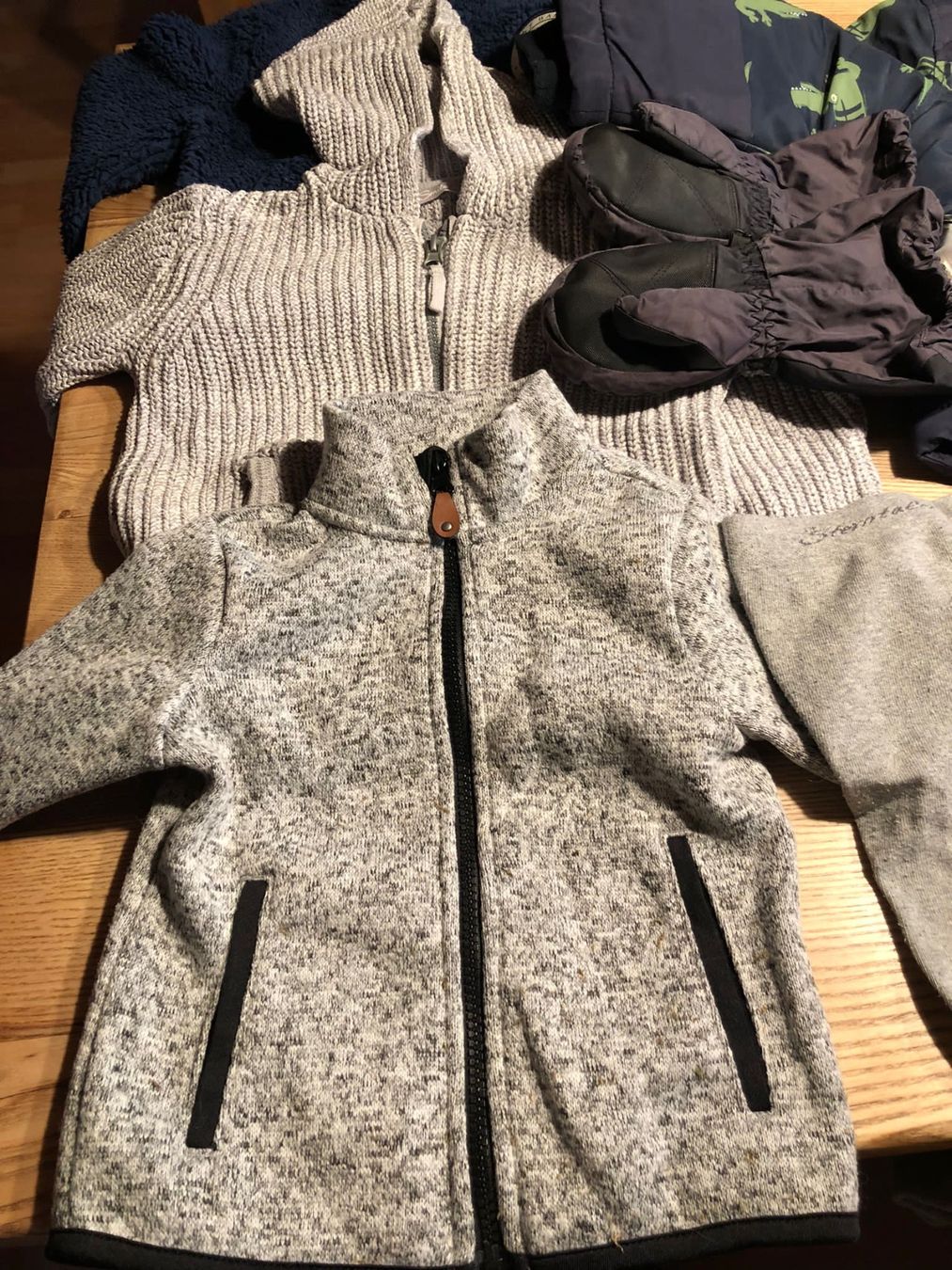 Lotti & Set di vestiti: 8-teiliges Knaben Paket Gr. 92 – Usato da Röschenz venduto da Tashroal 1