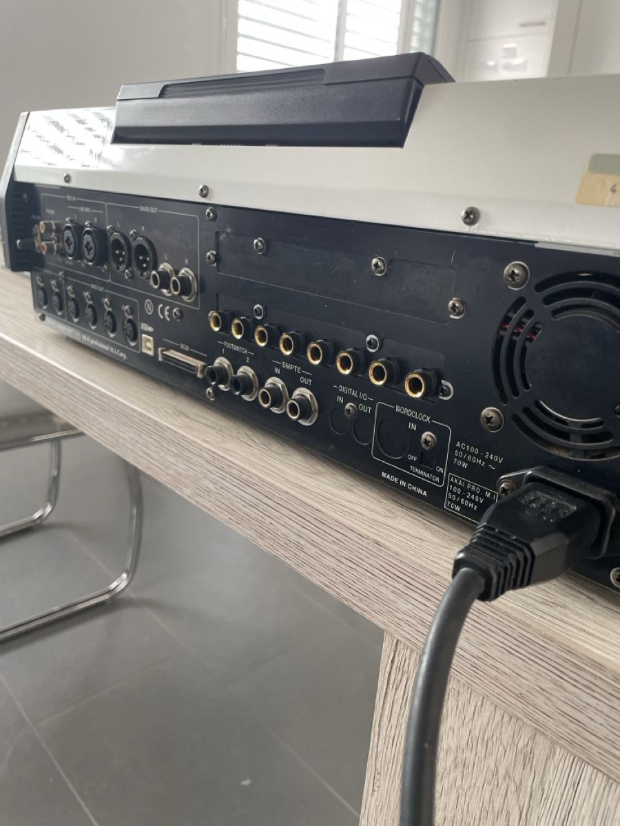 Akai Musikinstrumente: Akai Mpc 4000 – Gebraucht aus Selzach von adr_8mst 1