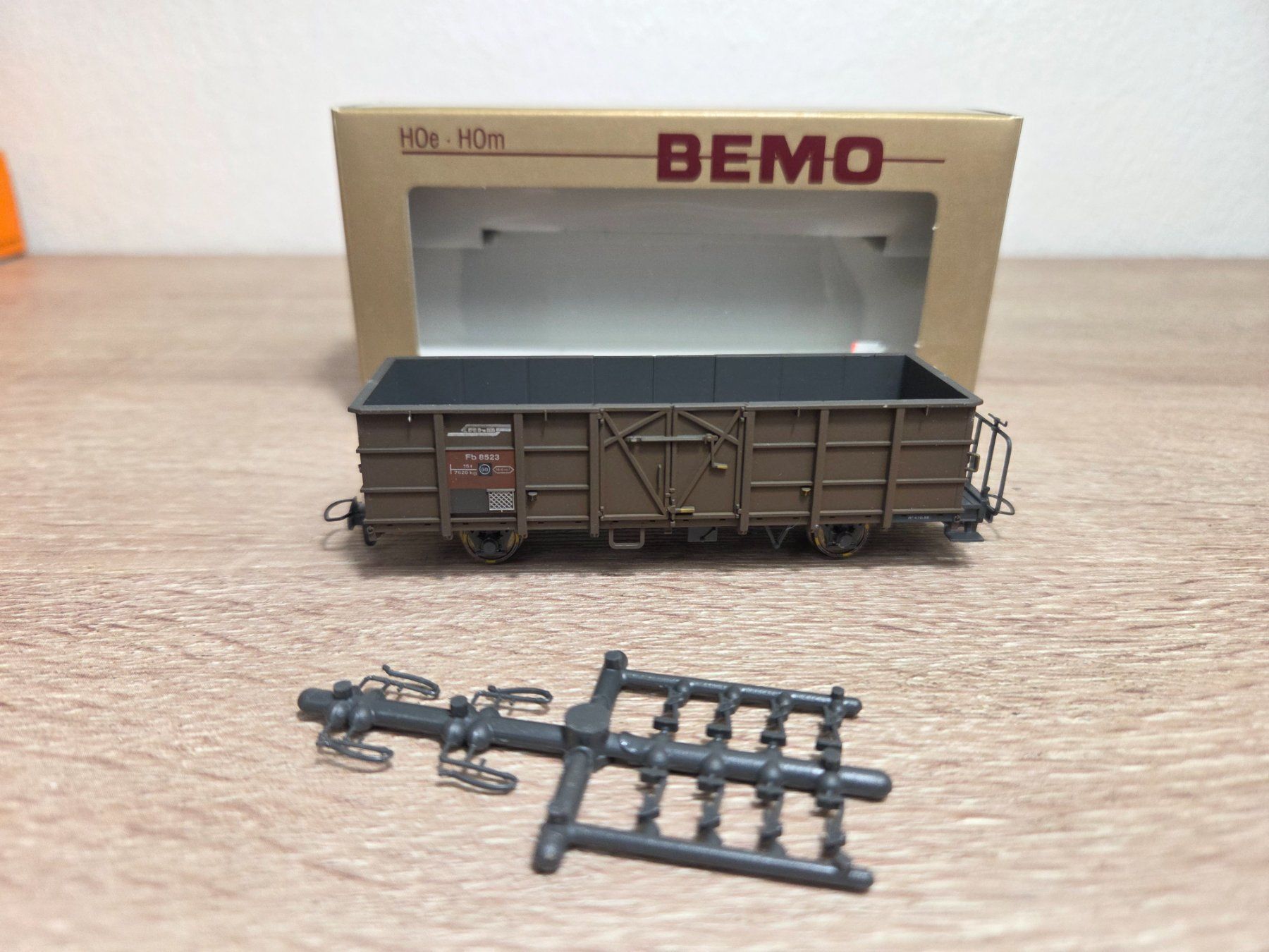 Bemo Modellini di ferrovie: Bemo 2255 173 Güterwagen RhB H0m – Usato da St-Aubin-Sauges venduto da Lo_Go 5