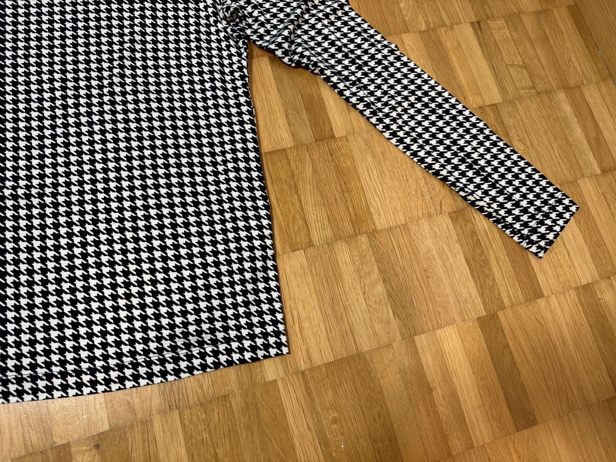 Pullover & Sweatshirts: Rollkragenshirt mit Hahnentrittmuster, Grösse S, OVS!! – Gebraucht aus Jona von Good_luck_ 2