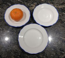 3 Meissen Porzellan-Tellerchen, blaue Kante, 2.Wahl, Rarität