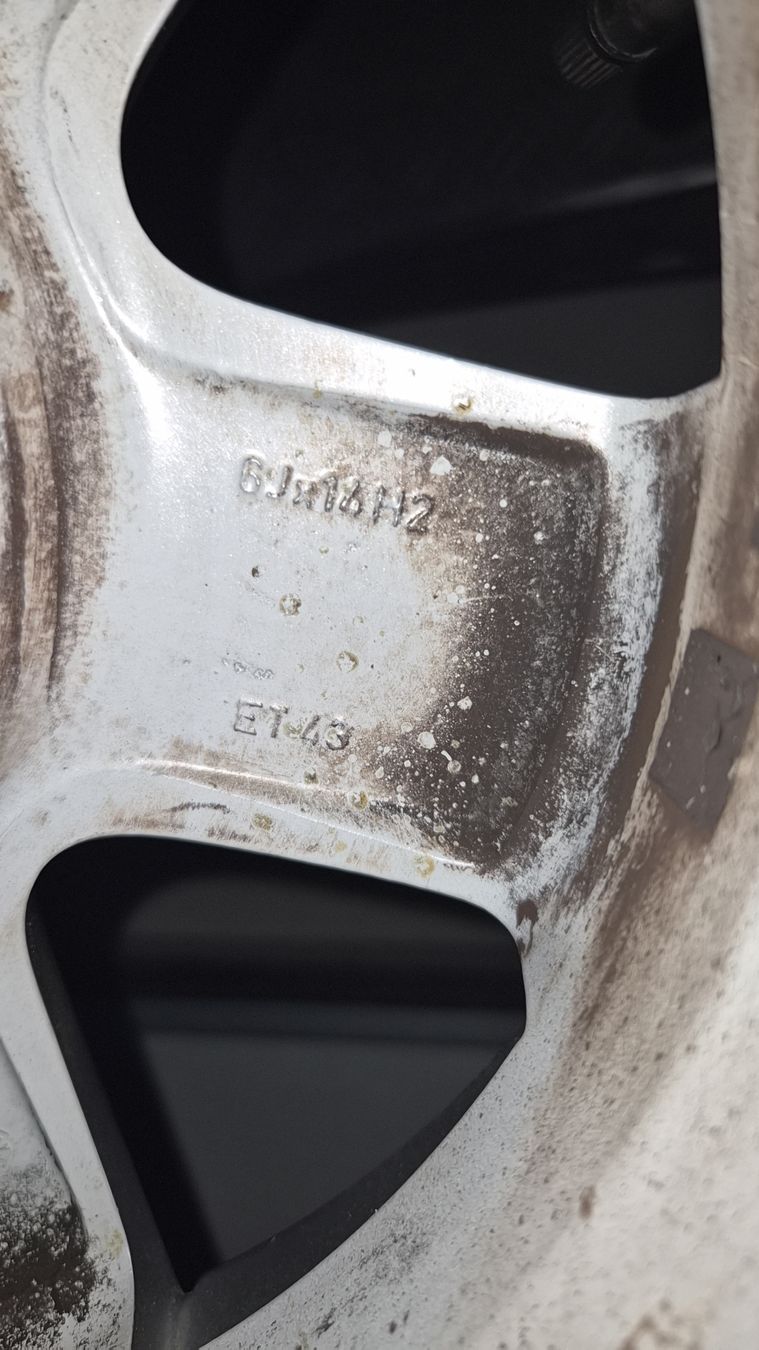 Volkswagen Cerchioni: felgensatz vw  – Usato da weesen venduto da haemmerliroman15 4