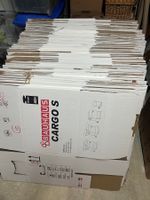 Umzugskartons und Kleiderboxen