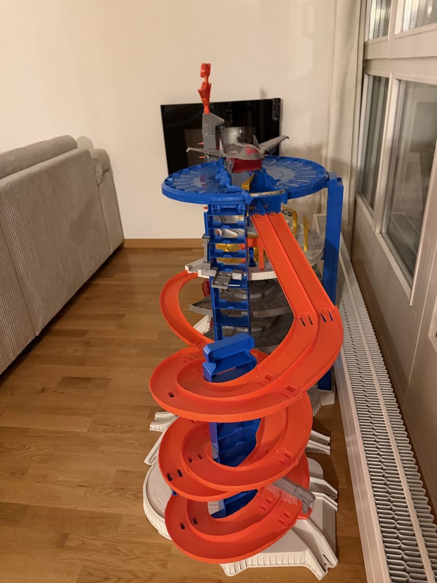 Hot Wheels Giocattoli: Hot Wheels Garage – Usato da Niederwangen BE venduto da KBL85 4