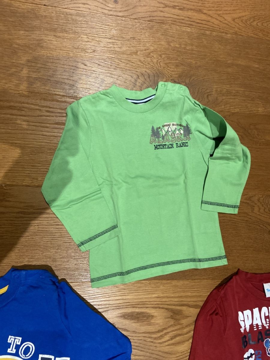 Maglioni & Felpe: 3 Langarm Shirt Gr.98 – Usato da Pratteln venduto da Nala78 3