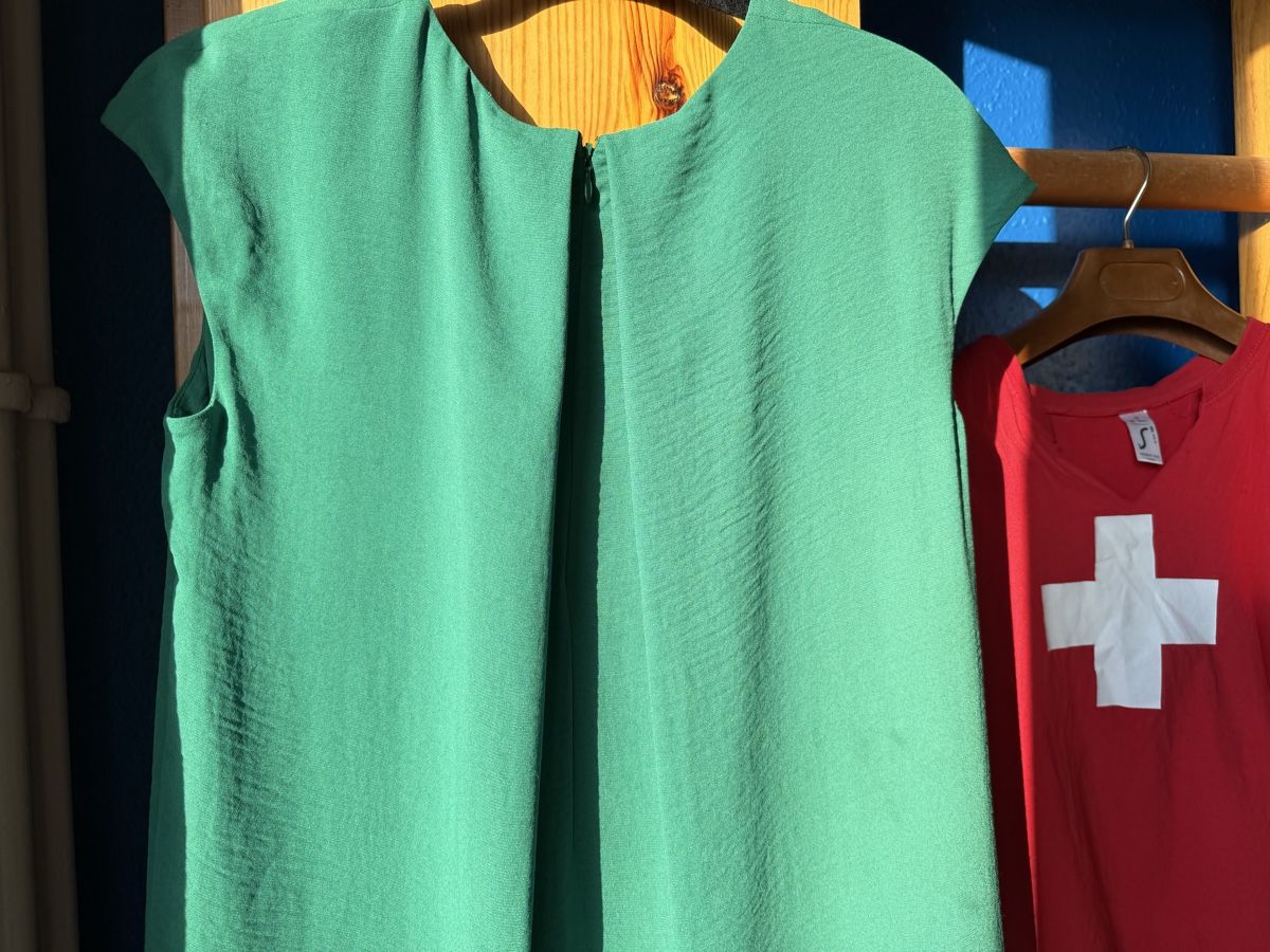 Cos Vestiti: Robe tunique COS verte – Nuovo (secondo la descrizione) da Carouge GE venduto da orc_88rq 7