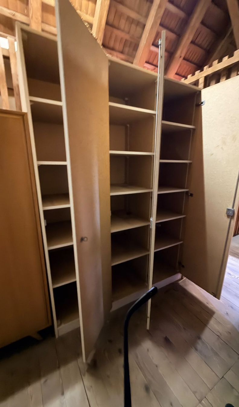 Schränke: Schrank – Gebraucht aus Zürich von dwhasler 1