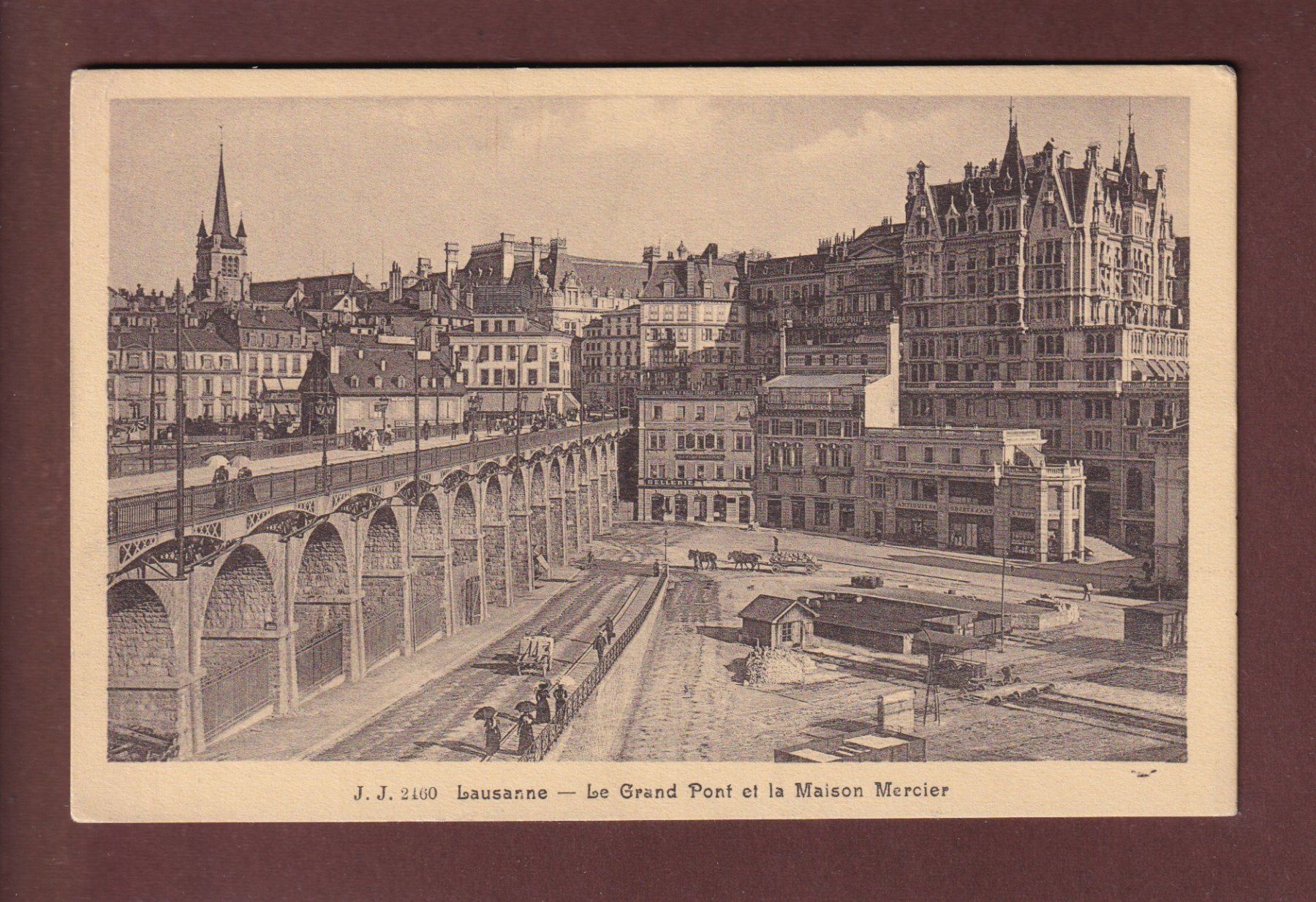 Cartoline postali: LAUSANNE - Flon - Maison Mercier – Usato da Pully venduto da nicecards