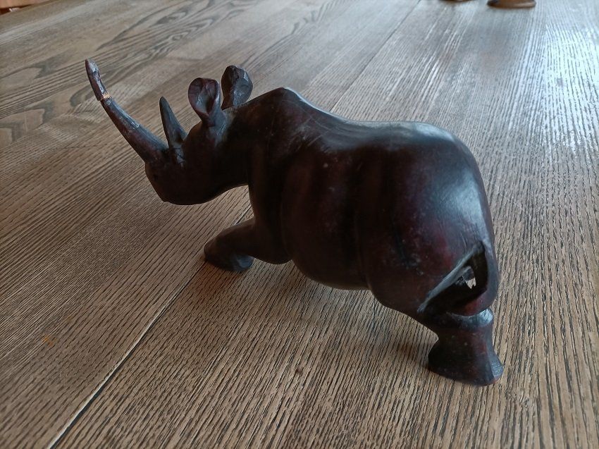 Sculture & Statue: Nashorn Figur aus Holz – Usato da Burg venduto da Mainstreet69 1