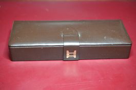 1 paire de jeu de cartes Van Cleef & Arpels neuve