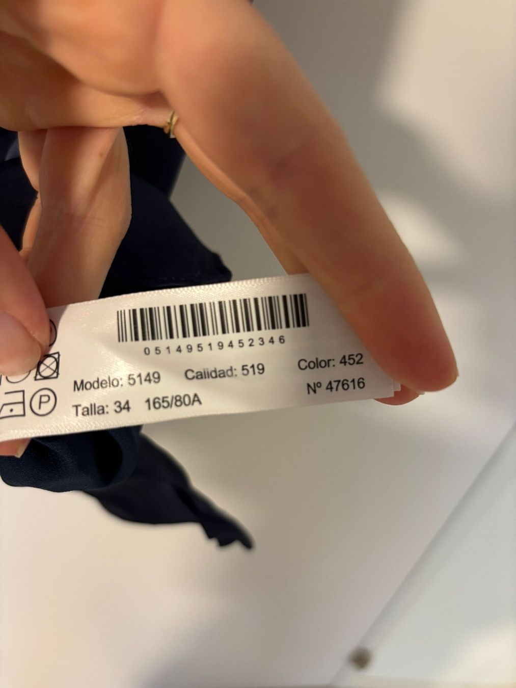 Zara Top: Zara Top – Usato da Bülach venduto da cf96 2