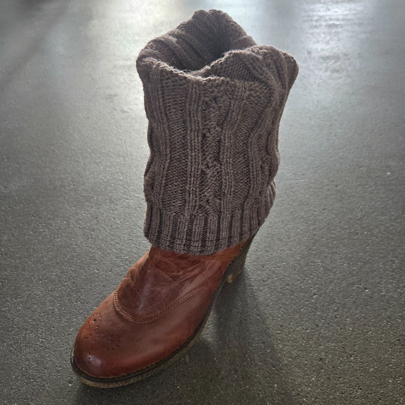 Chaussures femmes: Stiefel Leder und Strick Gr.39/40 – D'occasion à Windisch par mecke1 4